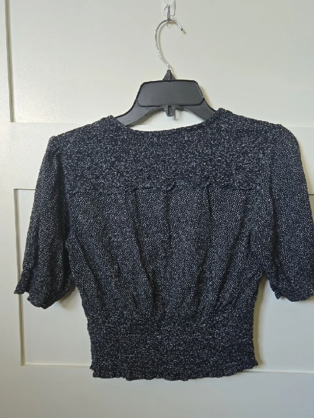 Abercrombie & Fitch Black Microdot Smocked V-Neck Blouse Small